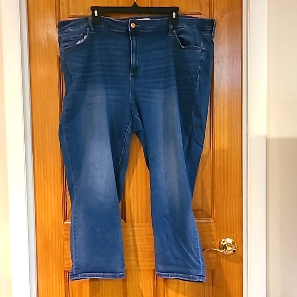 Sonoma 22w Capri jeans